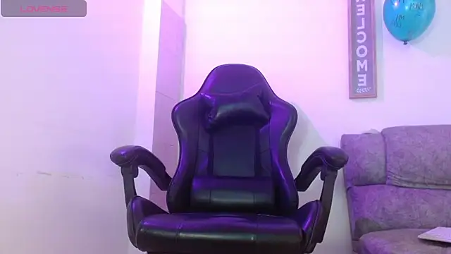 Iris_bloom69's Live XXX Chat