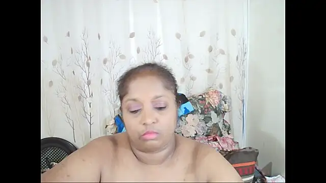 Indiantasha: απευθείας συνομιλία ΧΧΧ