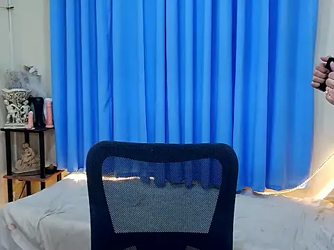 Mimi_Mckinley Pertunjukan Webcam