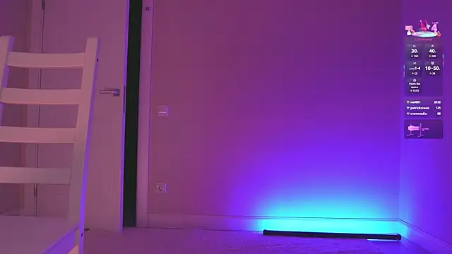 Miablueye webcam show