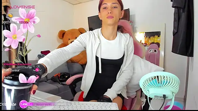 Lawrncesofiets Show in webcam