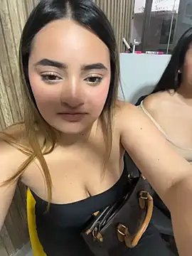 Antonella_Julieta – Live XXX-chat