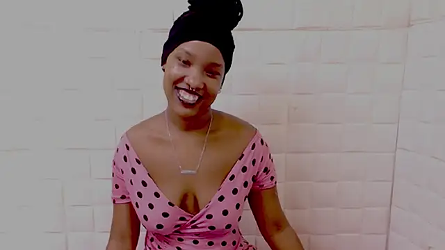 EroticSexyPrada Live XXX-chat