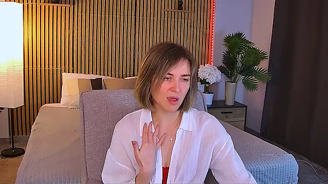 EmeraldGlow Chat XXX live