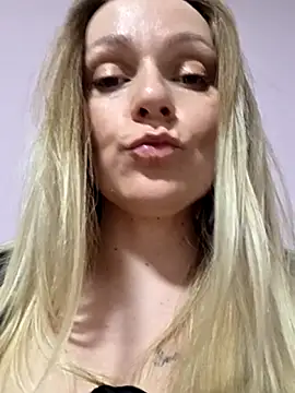 Bondgirl_013 Pertunjukan Webcam