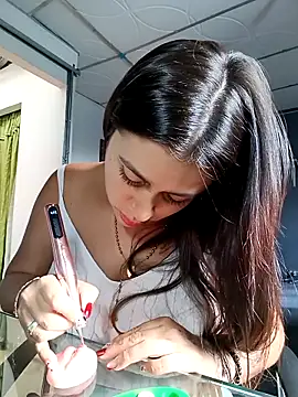 แชท XXX สดของ MariBelle1