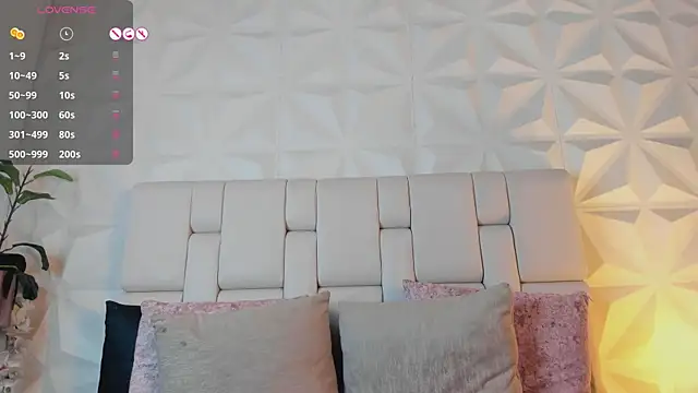 XXX chat uživo modela scarlettadams__