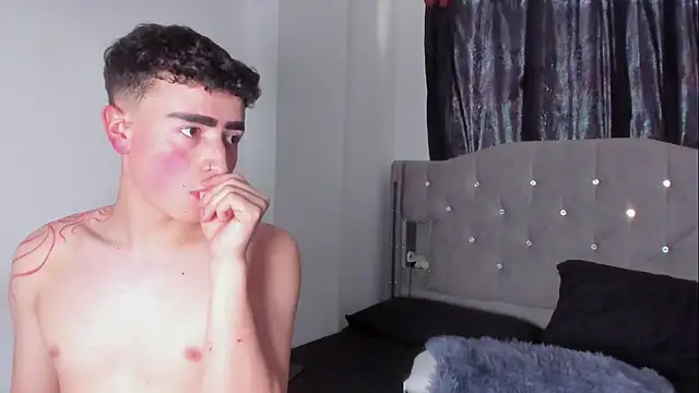 Show Webcam de naughtysalomonn