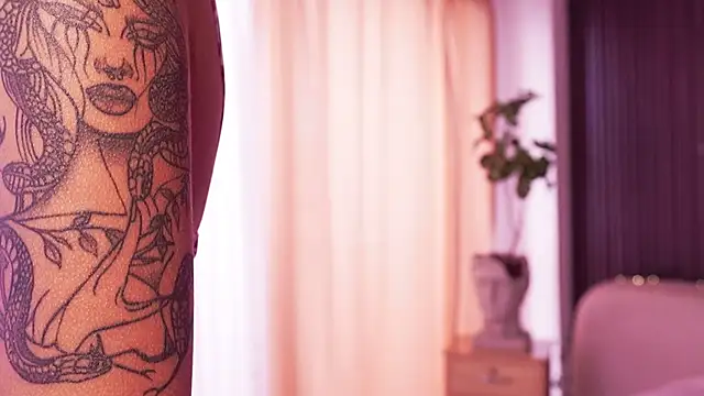 Czat XXX na żywo – LilithLuxor_