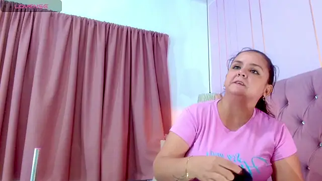 Czat XXX na żywo – KeiraBrook