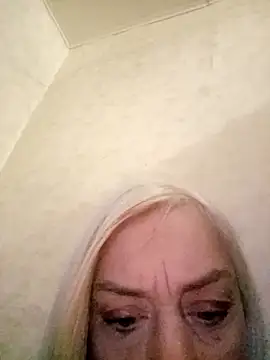 Julia20X's Webcam Show