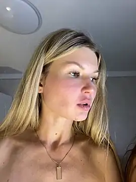 AngelMiaM's Live XXX Chat