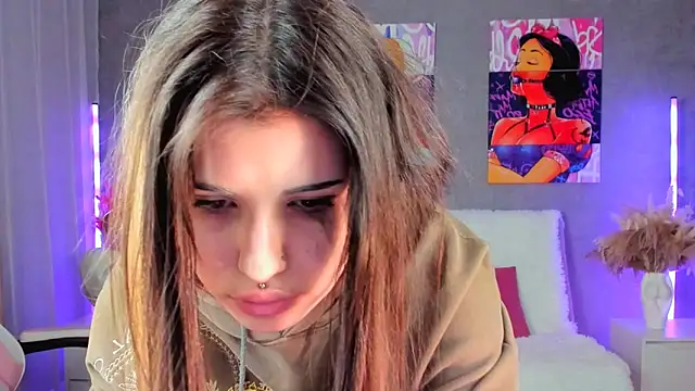 AnoraDark Adlı Modelin Canlı XXX Sohbeti