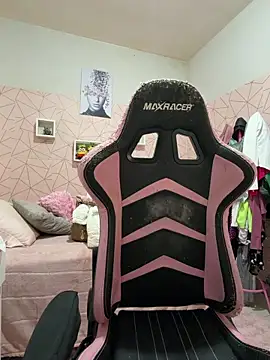 Irresistible24 Chat XXX live