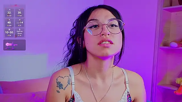 MadyJackson Chat XXX in diretta