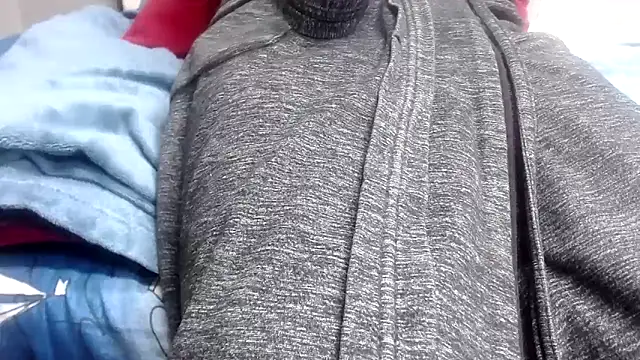 MissP11's Webcam Show