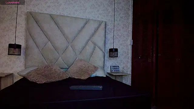 دردشة AmbarRaj الجنسية المباشرة