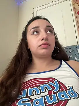 دردشة CharmingMaddie الجنسية المباشرة