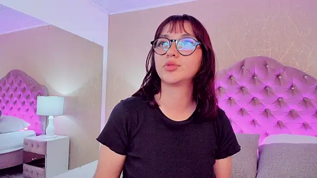 LilithBluum's Live XXX Chat