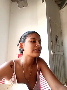 دردشة Lyra_Siren الجنسية المباشرة