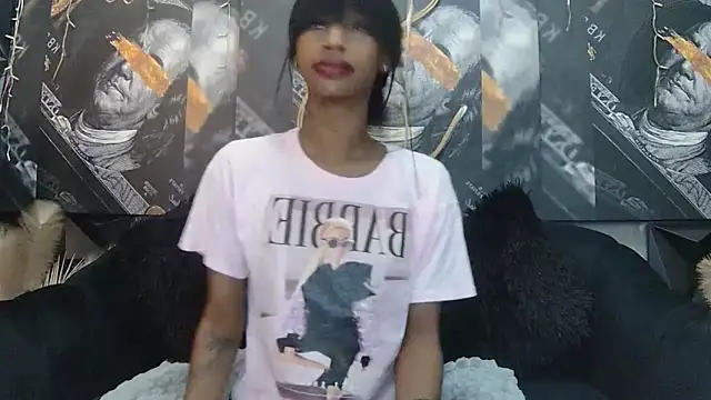 Lilmisbaddyxxx 即時 XXX 聊天