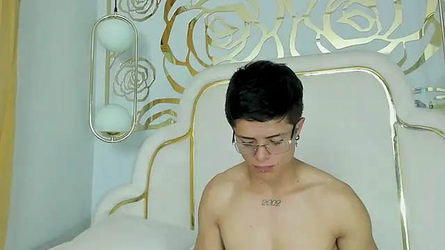 midnightlust_vc live XXX chat