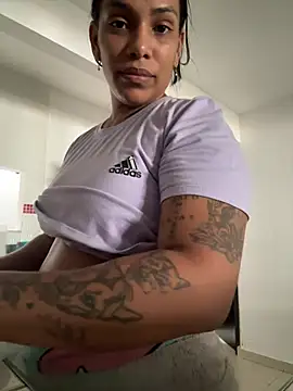 Pertunjukan Kamera Web ArielleMillerr-