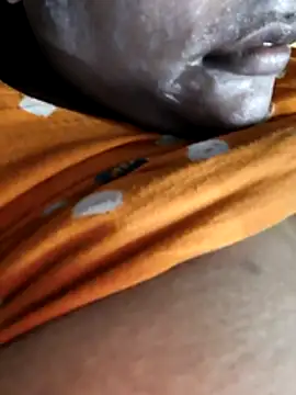 Just-Queen live XXX chat