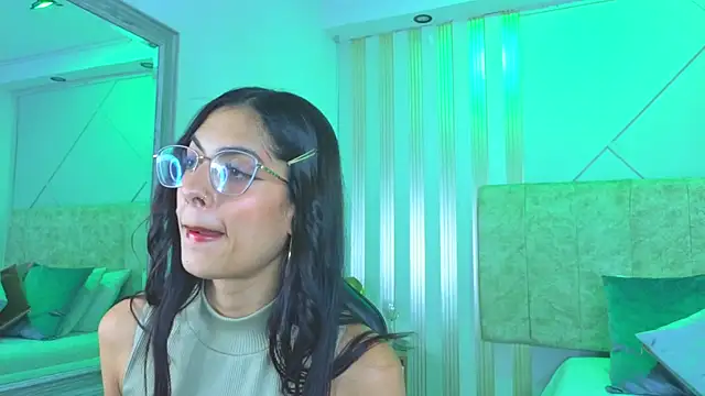 Chat +18 de j_belle_ ao vivo