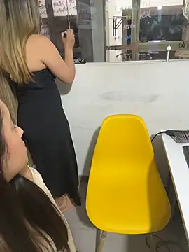 Antonella_Julieta Webcamshow