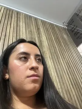 Antonella_Julieta 웹캠 쇼