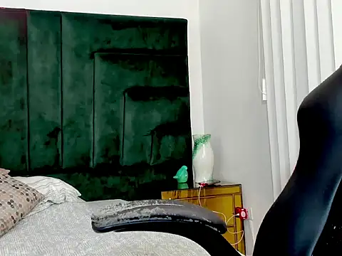 Chat +18 de AfroditaVega_ ao vivo