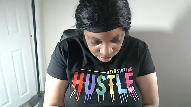 Chat XXX ao vivo de Sexymona1218