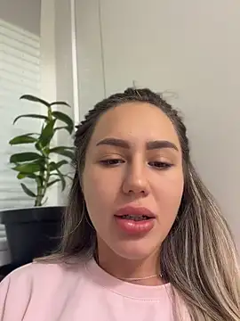 BarbieDoll13 Chat XXX live