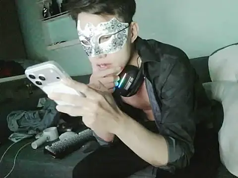 Show Webcam de boyhigh1997