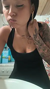 LorenRosse Adlı Modelin Canlı XXX Sohbeti