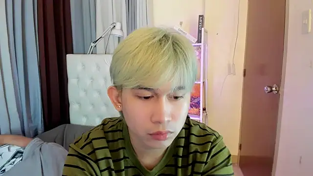 davincihugecock Show in webcam