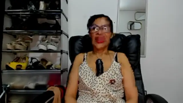 Aries_Mature Live XXX-Chat