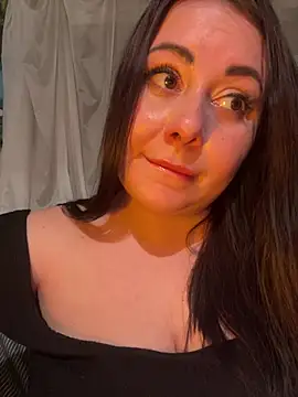 DaisyStreet Live XXX-chat