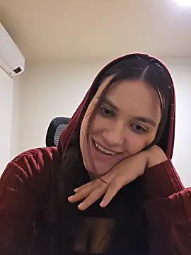 แชท XXX สดของ MiaRides19