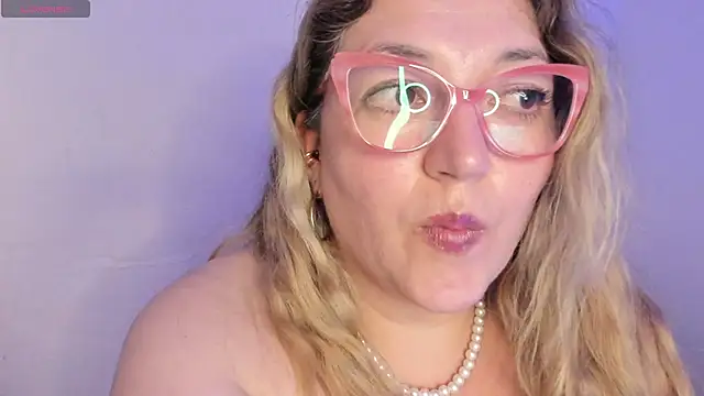 Naty_Mature_ Show in webcam