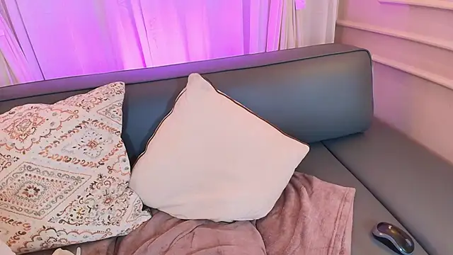 alison_ferrera_ – Naživo XXX chat