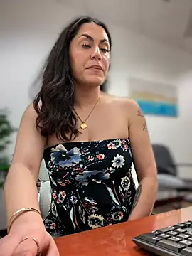 YourQueen18 webkamerás műsora