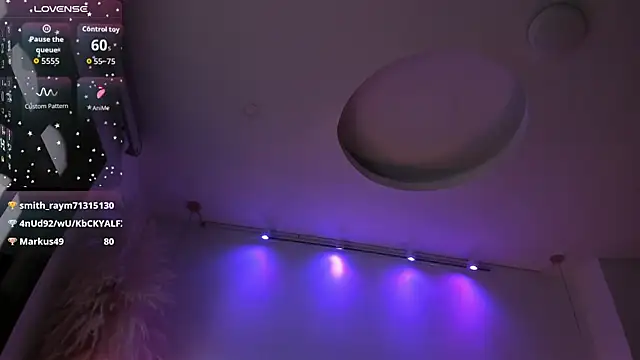 XXX chat uživo modela KateMoorex