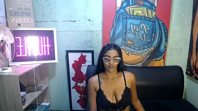 Indianzaraxxx webkamerás műsora