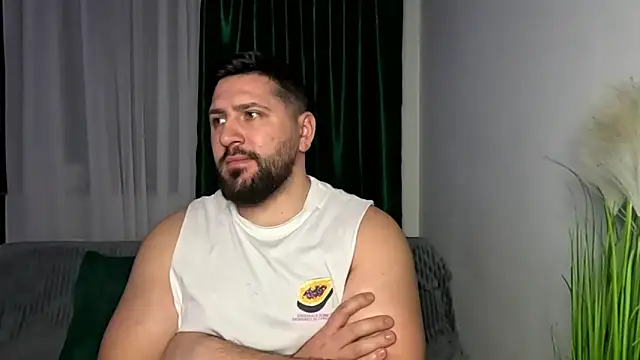 Gold_Alpha_Boy 即時 XXX 聊天