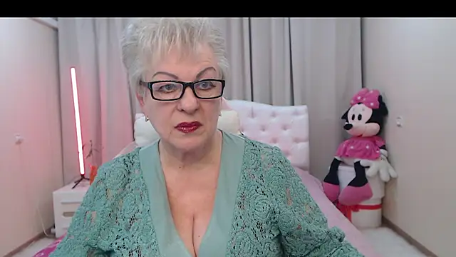 KayleSmoll's Webcam Show