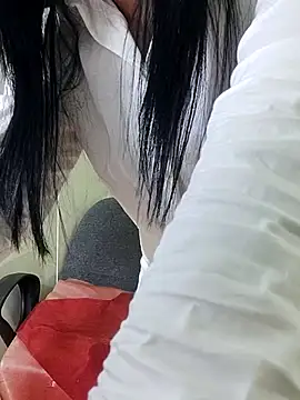 Hangem111's Live Chat Room