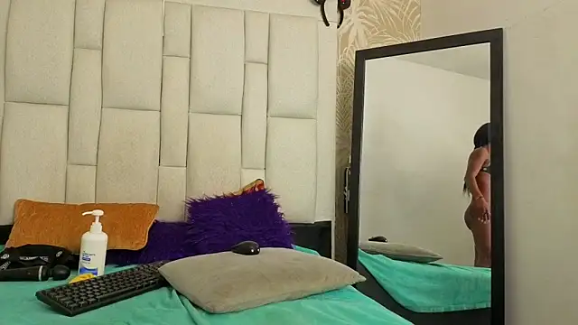 dafnnelewis élő XXX-chatje