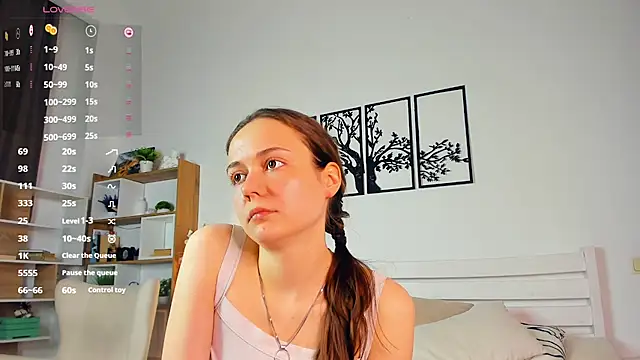 MalvinaTrafford's Live Sex Cam Show